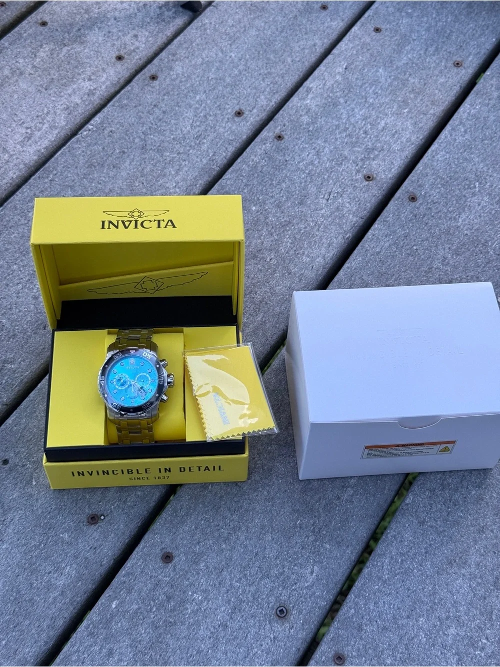 Invicta Men’s Turquoise Dial Stainless Steel pro diver  Watch
